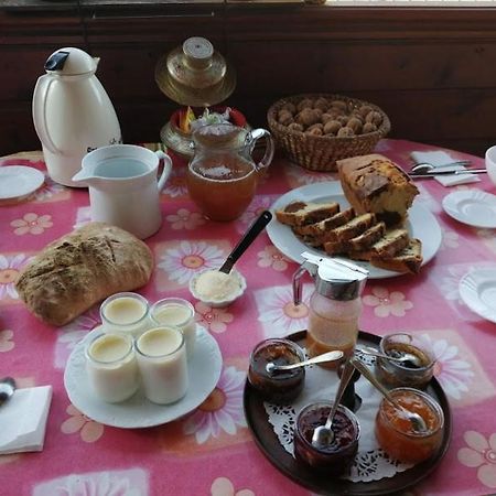 Le Fidele Bed & Breakfast Saint-Chamant Eksteriør bilde
