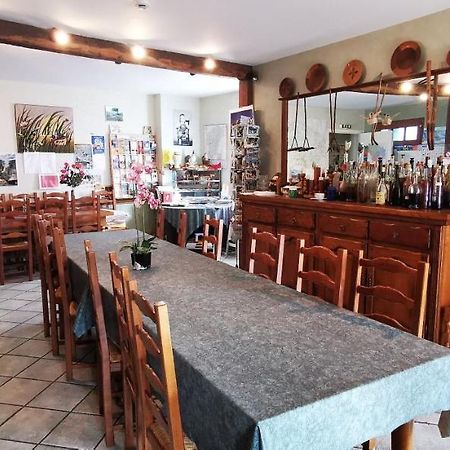 Le Fidele Bed & Breakfast Saint-Chamant Eksteriør bilde