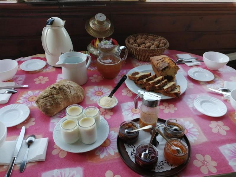 Le Fidele Bed & Breakfast Saint-Chamant Eksteriør bilde