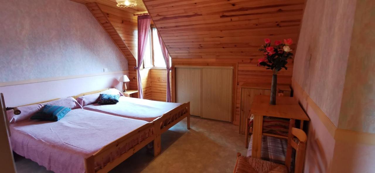 Le Fidele Bed & Breakfast Saint-Chamant Eksteriør bilde