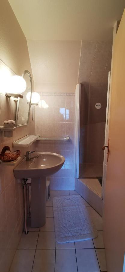 Le Fidele Bed & Breakfast Saint-Chamant Eksteriør bilde